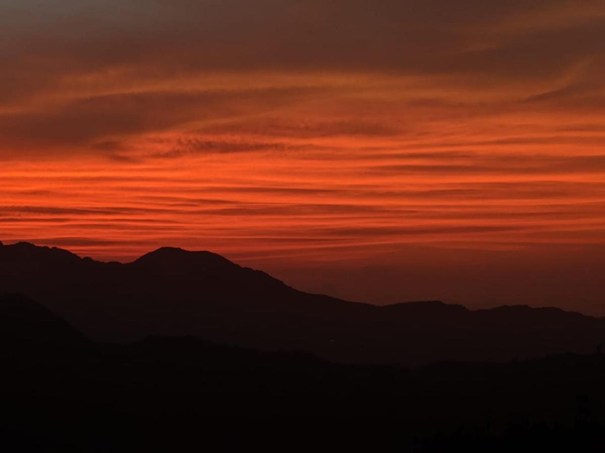 Namastay Himalayas, Kanatal Exterior foto